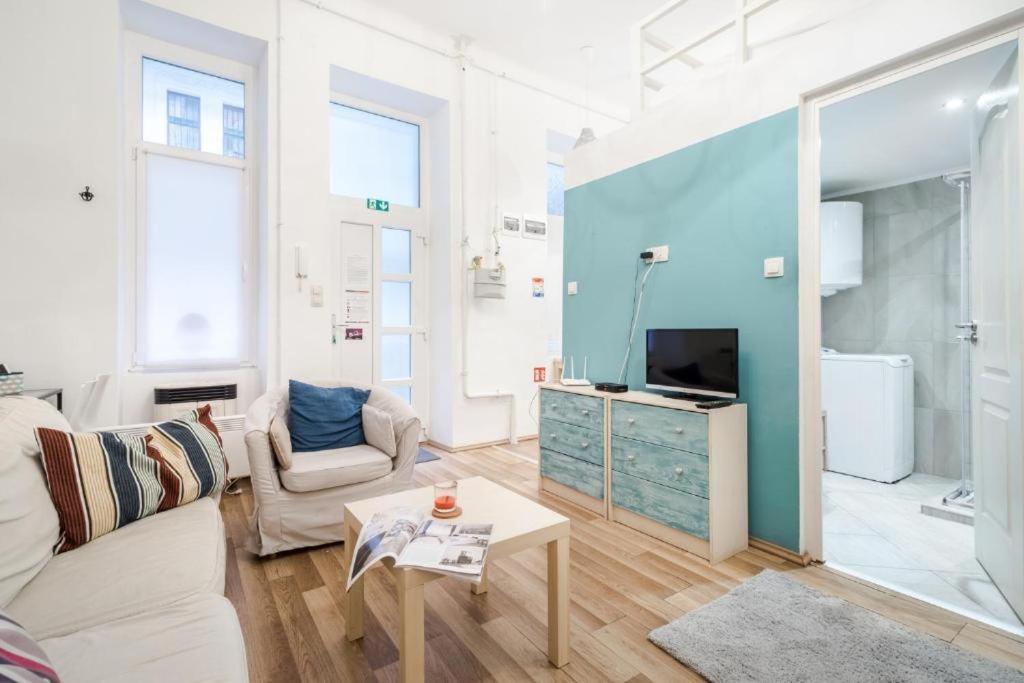 Colorwave Studio Home Budapest Bagian luar foto