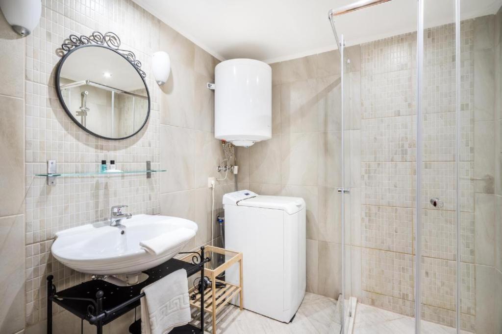 Colorwave Studio Home Budapest Bagian luar foto